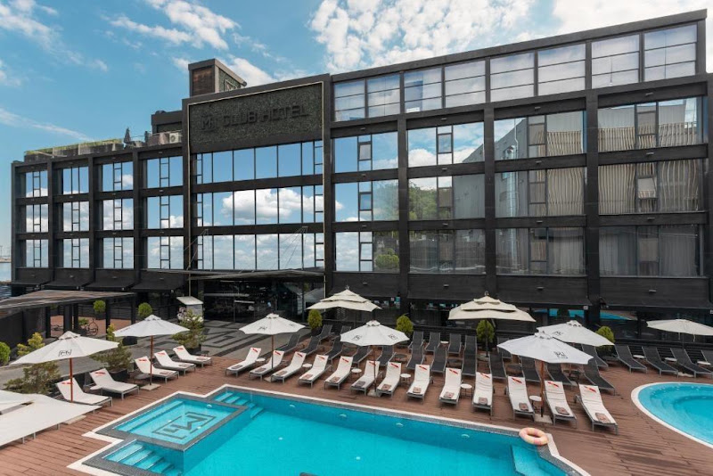 M1 Club Hotel