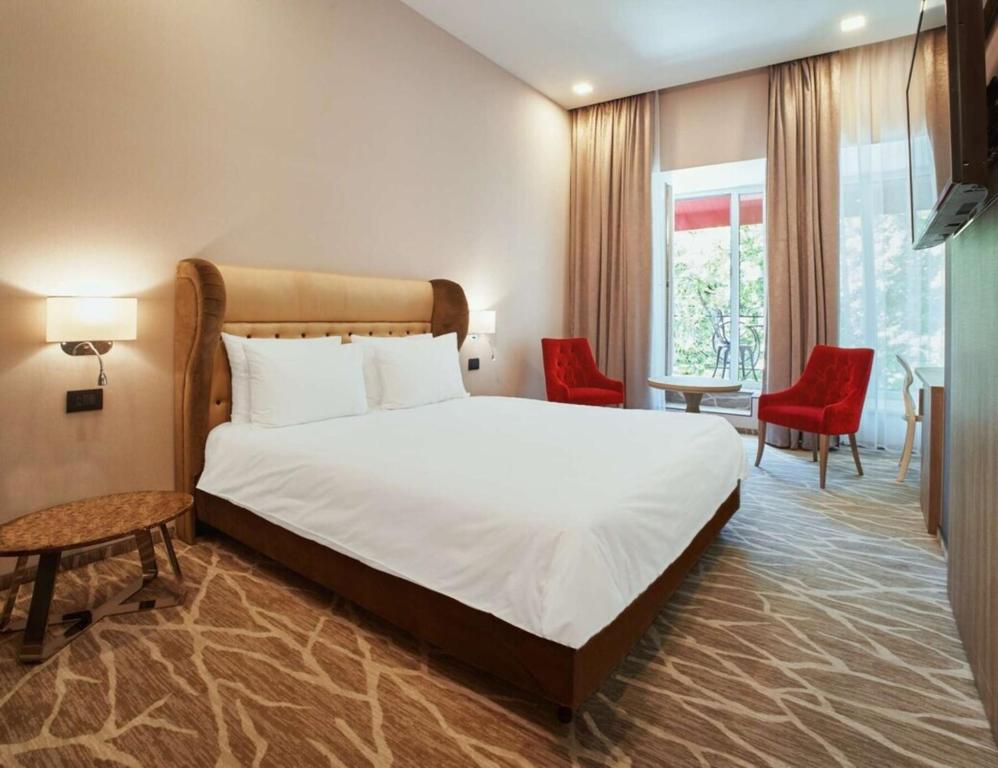 Premium Room — City Center View