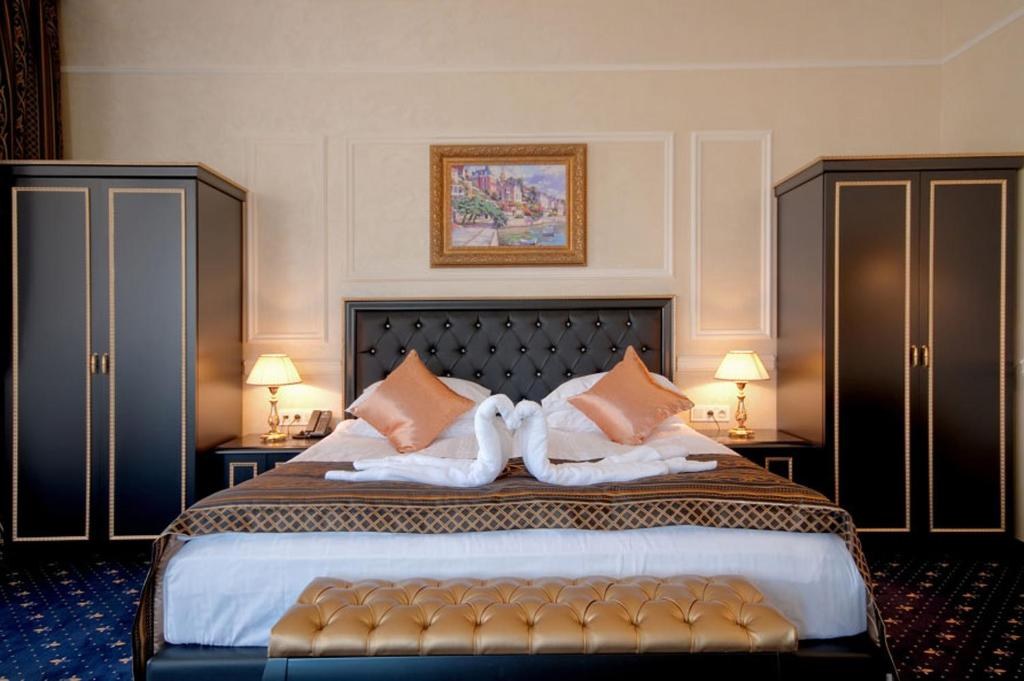 Ambassador Suite